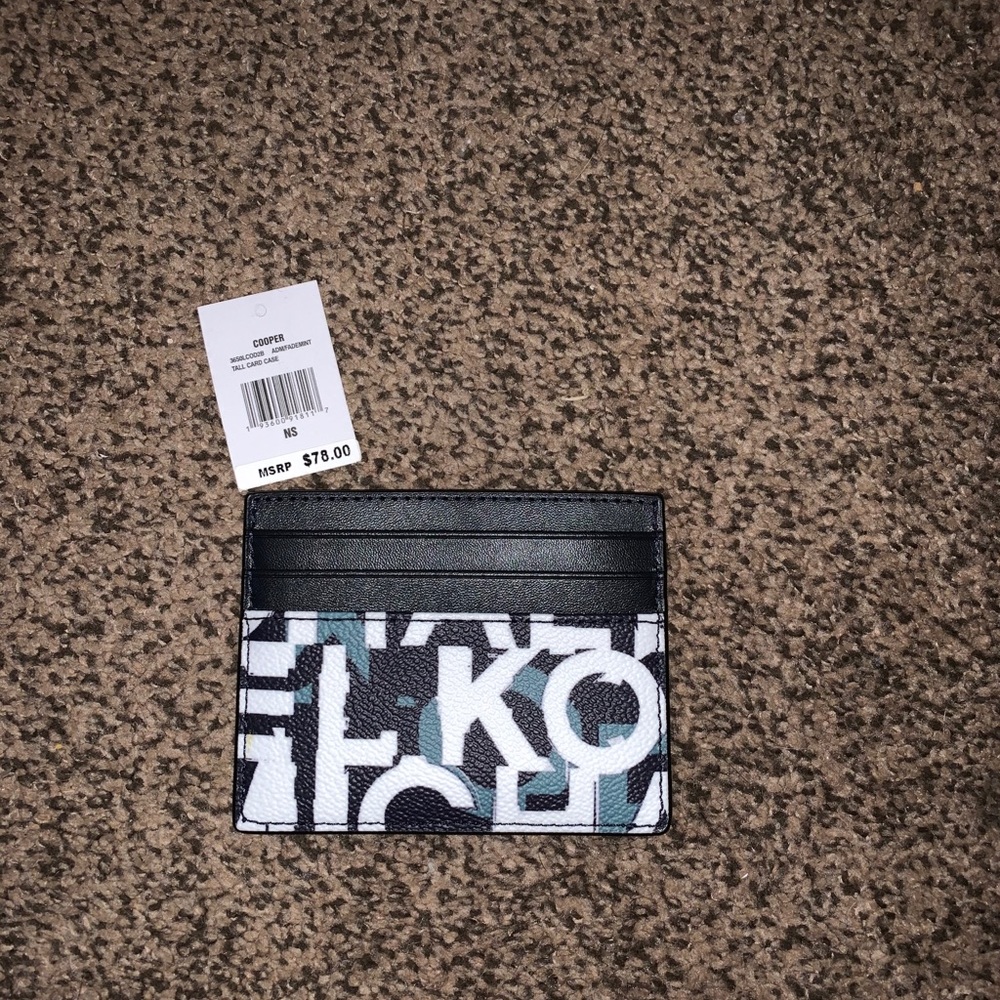 Michael Kors Minimalist Wallet